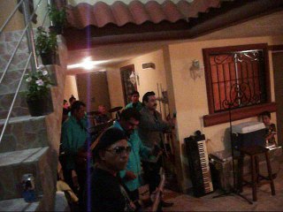 DANNY Y SU CORCEL - MUÑEQUITA