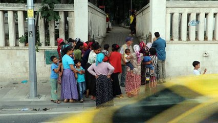 Emine ve Sümeyye Erdoğan’ndan mezarlık ziyareti