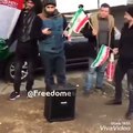 پول گرفتن ۵ نفر از طلاب کشور آذربایجان در تفلیس از رژیم برای بلند کردن پرچم جمهوری ننگین اسلامی