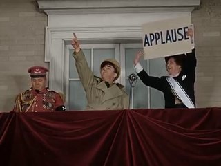 Los tres Chiflados : YO, ESPIA, NAZI  ( Español U.S. )