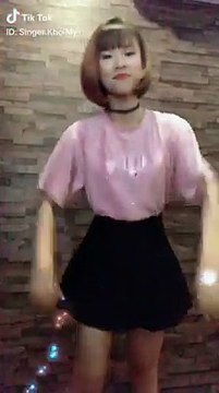 Hok nằm ngoài cuộc chơi dc nha ^^ , mình cũng phải quay ngay điệu nhảy hot nhất hành tinh thời gian này đây :)) vô Tik Tok tìm clip của mình ấn vô là có ngay nh