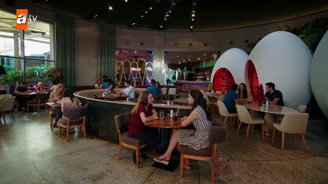 Cemre’nin tatil arkadaşı! - Kırgın Çiçekler 7.Bölüm