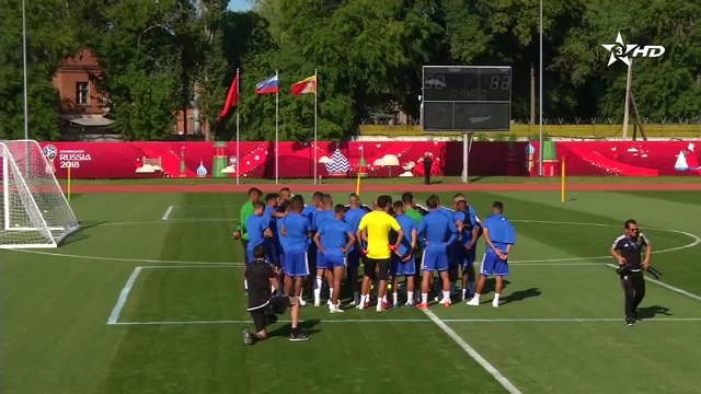 تقرير الرياضية : المنتخب الوطني يخوض اول حصة تدريبية استعدادا لمباراة البرتغال