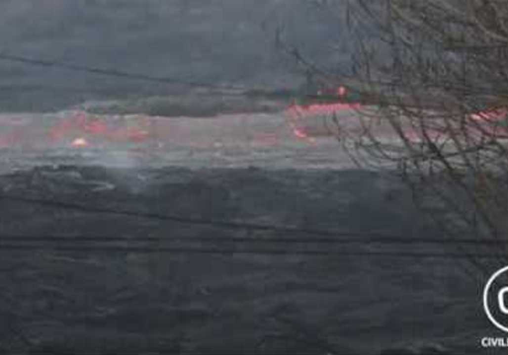 Lava Gushes Through Leilana Estates From Kilauea Volcano's Fissure 8