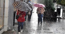 Meteoroloji Uyardı! İstanbul'da Sağanak Yağış Öğle Saatlerine Kadar Sürecek