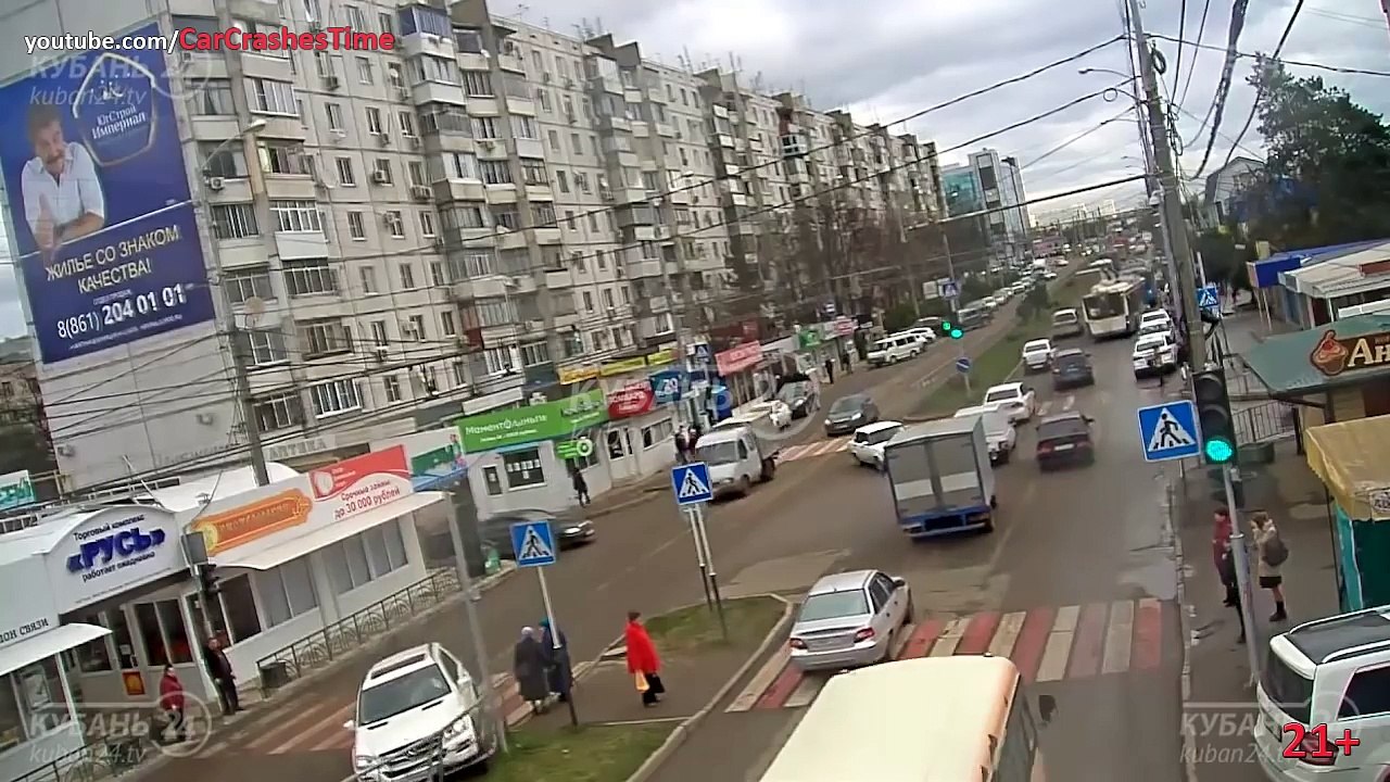 39.Car Crash caught on camera #59