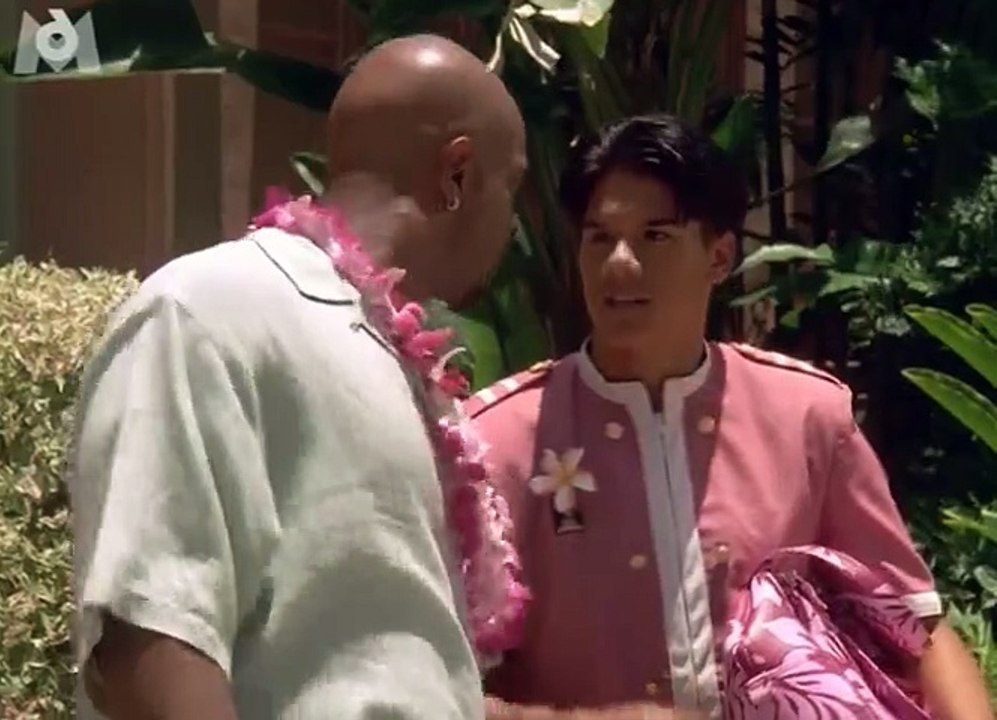 Ma famille d  abord 3 01   Tous a Hawai  Partie 1    FR