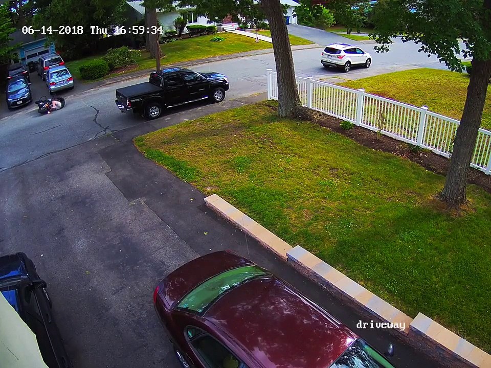 Lui il n'est vraiment pas doué pour la moto