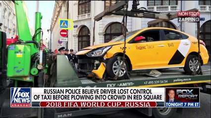 Moscou : un taxi fonce dans la foule, le chauffeur prend la fuite (vidéo)