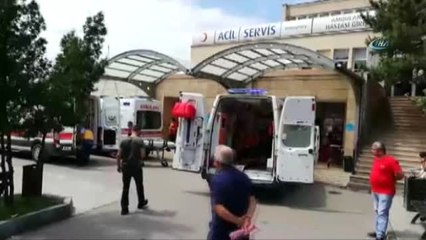 Zonguldak'ta Otomobil Şarampole Uçtu: 2 Yaralı