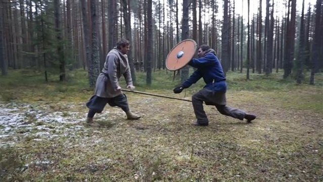 Duell abseits des Stadions: Leben wie die Wikinger
