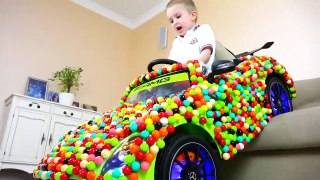 Bad Baby Машина в Конфетах Kids Crushes CANDY CAR Funny Movie Toys Video
