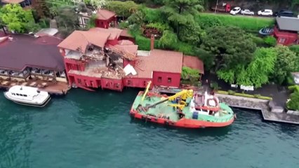 Boğazdaki Tarihi Yalıda Sıra Dışı Kamuflaj Uygulaması