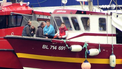 Protesto contra pesca elétrica bloqueia portos europeus