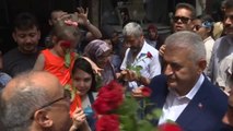 Başbakan Yıldırım, Bağcılar Esnafını Ziyaret Etti