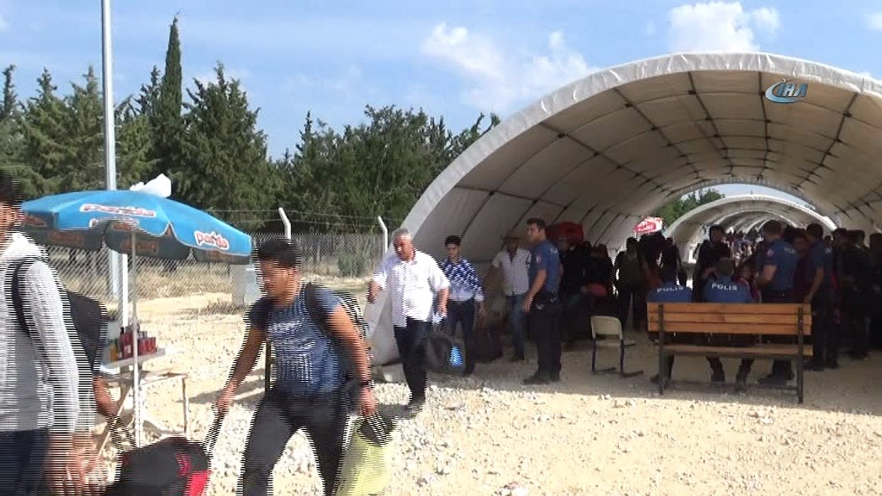 Ramazan Bayramını ülkelerinde geçiren Suriyeliler’in dönüşü 26 Haziran'da başlıyor