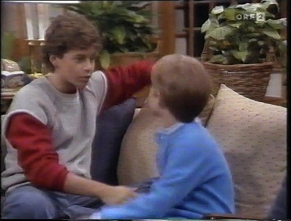 Unser lautes Heim  S01E04 - Carols Artikel