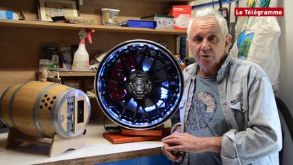 Crac'h (56). Ordisign. Jean-Olivier Pain relooke les ordinateurs