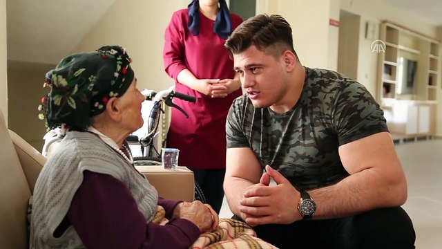 Milli Güreşçi Kayaalp, huzurevini ziyaret etti - YOZGAT