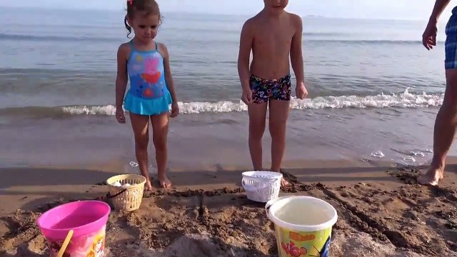 Яйцо челлендж на море Задания с яйцами на приз Жарим страусиное яйцо на костре К