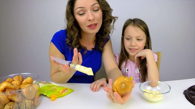 ТОП-5 Лучших ПРАНКОВ на 1 Апреля КАКАШКА в туфлях и Айфон в бутылке Видео для де