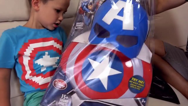 Мистер Макс & Мисс Катя новый Выпус Капитан Америка Дисней Обмундирование и Макс делает сладкую воду из Crasch пакетиков