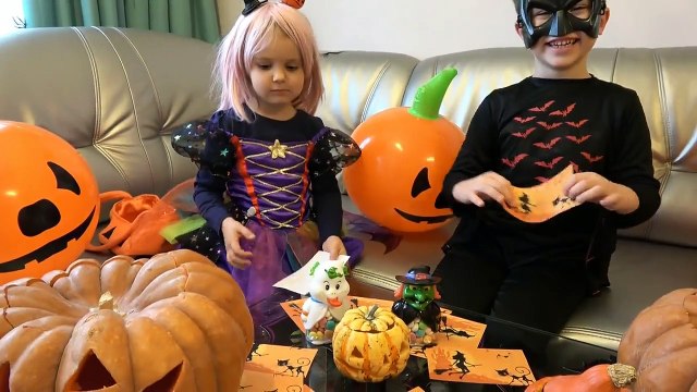 Мистер Макс & Мисс Катя Хэллоуин найти Конфеты или Монстры в больнице В пожарной части или в Оп