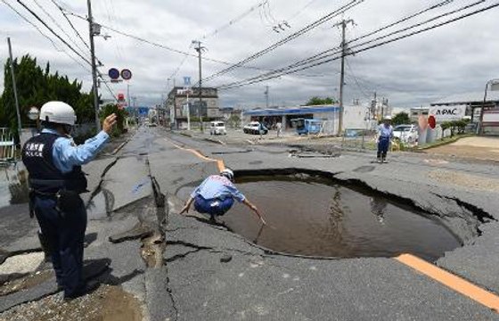 6.1 magnitude earthquake rocks northern Osaka, two dead