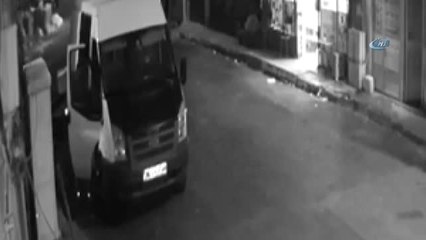 3 Dakikada Binlerce Liralık Kumaş Topu Çaldılar