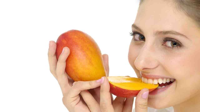 आम खाने के बाद कभी न खाएं ये चीज़ें, हो जाता है रिएक्शन | Don't eat this after eating MANGO | Boldsky