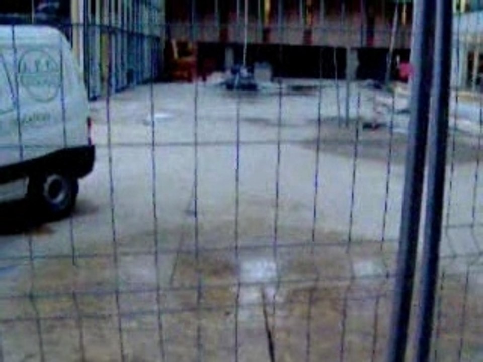 Gare d'Orléans : il ne pleut pas... presque pas...