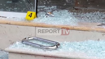 Report TV - Gjirokastër, grabitet dyqani i një pike celularësh 100 m larg patrullës së policisë