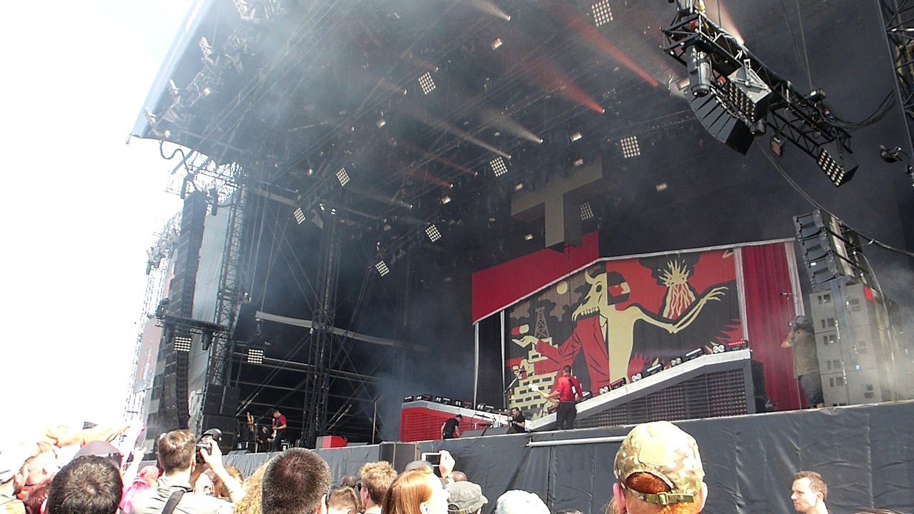 Billy Talent - Fallen leaves @ Download Festival Fr 18