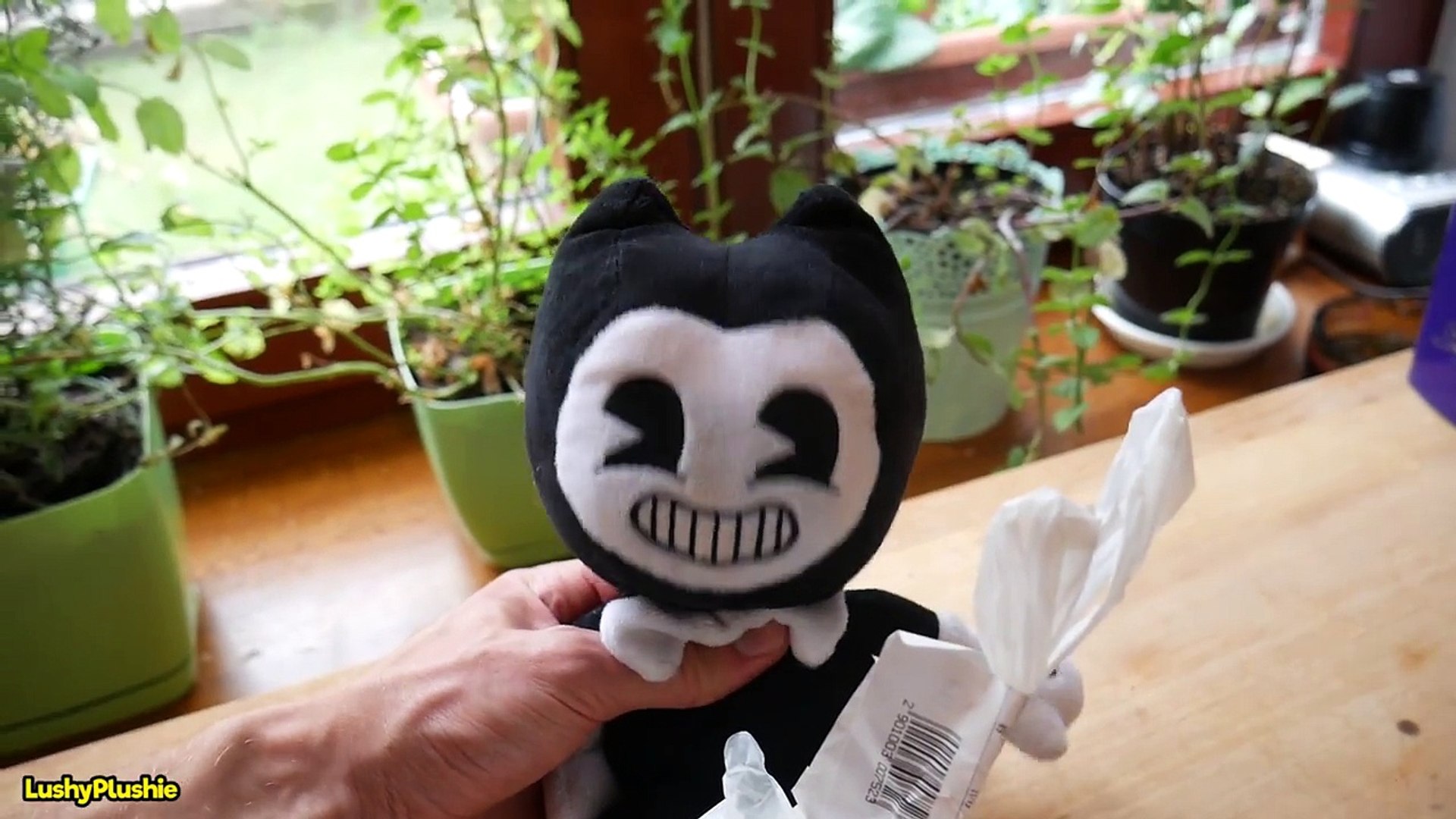 Lorechirik S Granny Chases Bendy Boris And Abdul Dailymotion Video - roblox boris plush