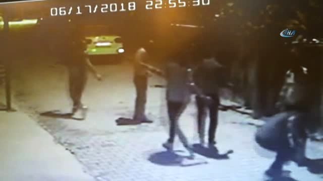 3 Kişinin Yaralandığı Kavganın Güvenlik Kamera Görüntüleri Ortaya Çıktı
