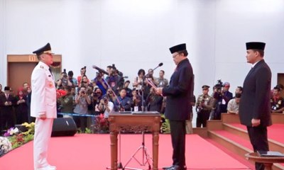 Pelantikan Iriawan Diwarnai Polemik Netralitas Polri