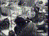Johnny Hallyday aux Victoires de la Musique : Coulisses Inédites Révélées dans Télé Dimanche !  Plongez dans les Moments Intimes de la Légende du Rock lors de cette Émission Captivante !