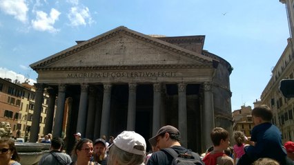 Beautiful Pantheon, dating back to Emperor Augustus - Rome Holidays