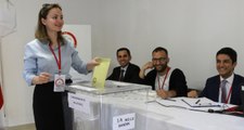 Yurt Dışında ve Gümrüklerde 1 Milyon 227 Bin Seçmen Oy Kullandı