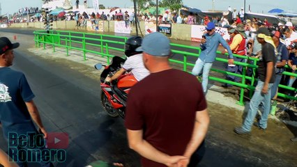 RAYO MC QUEEN Y MOTO DRAGSTER CUARTO DE MILLA