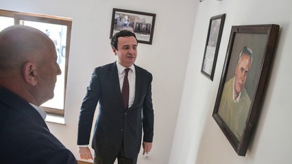 Albin Kurti takohet me aktivistët në Gjakovw, po shtohen radhët tha ai - Lajme