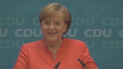 Merkel y su socio bávaro aparcan su pulso migratorio hasta la cumbre de la UE