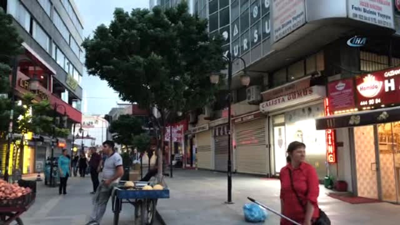 Iğdır'da Fırtına Ağacın Dallarını Kırdı