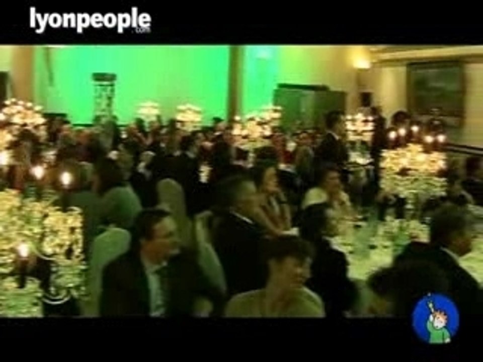 Gérard Collomb chanteur d'un soir !