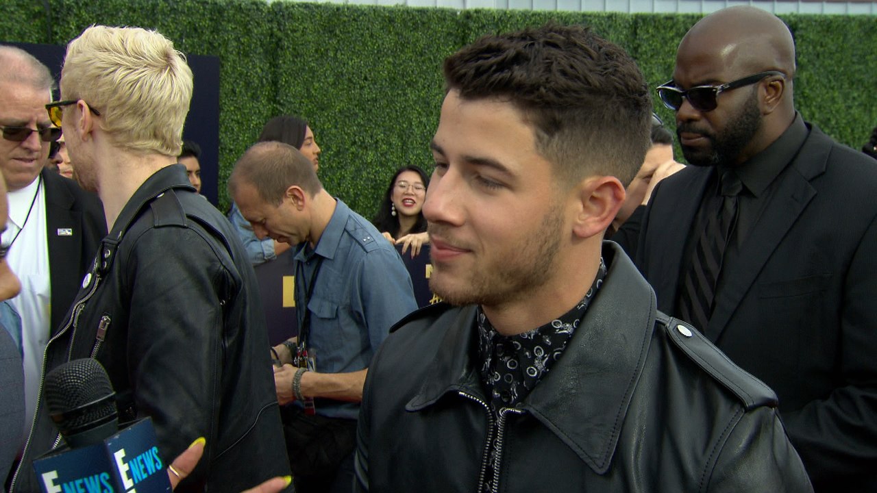 Did Nick Jonas Fly Solo to the 2018 MTV Movie & TV Awards?