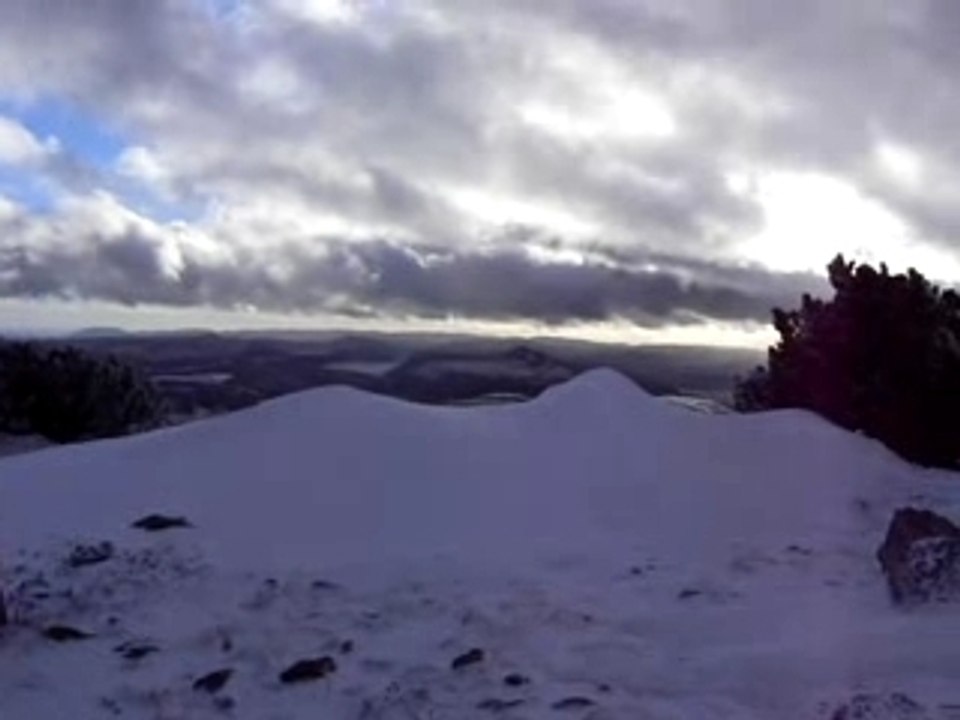 Mezenc snow dust at the top