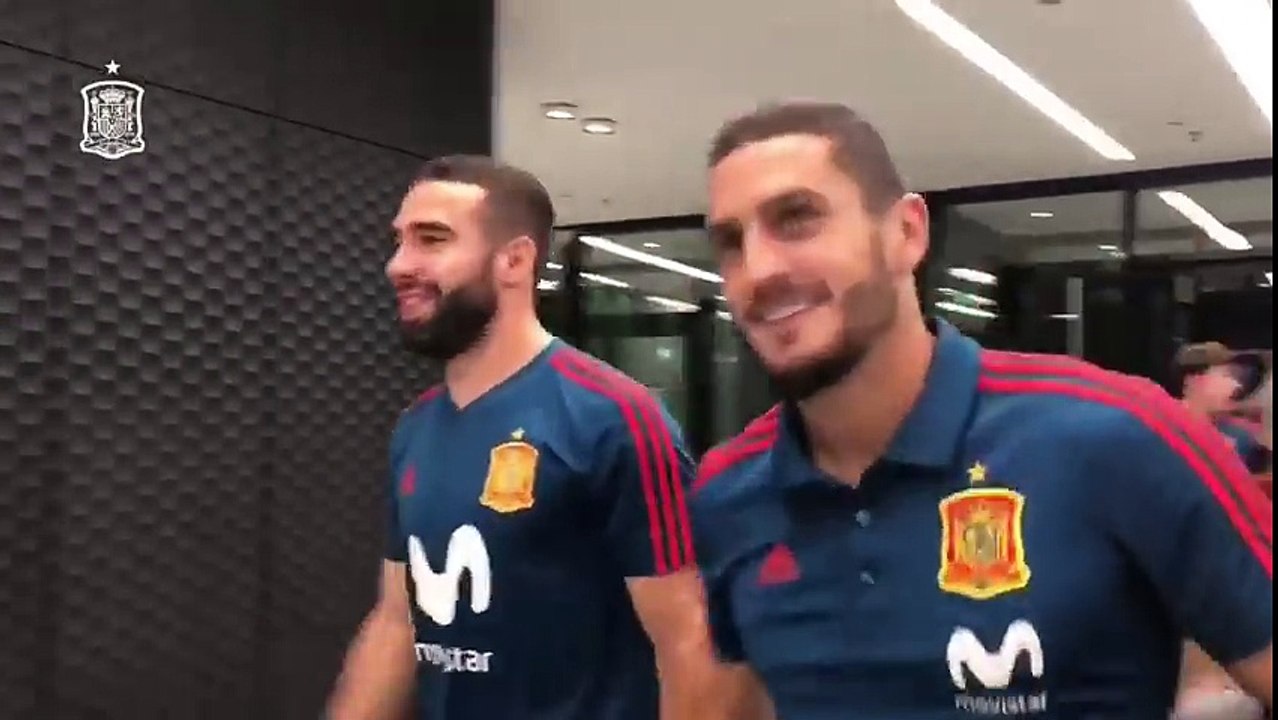 Team Spain on the way to practise session