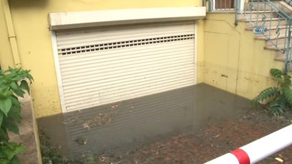 Bakırköy'de Çok Sayıda Evin Bodrum Katını Su Bastı