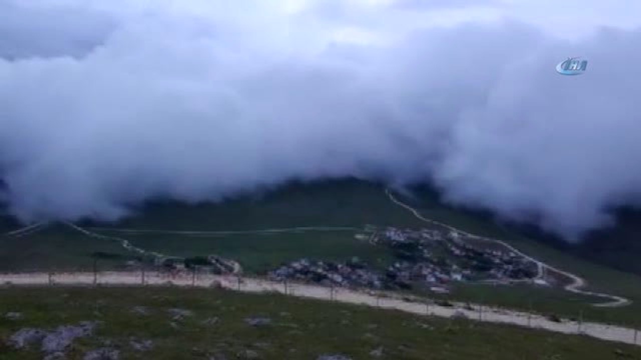 Kum Fırtınasını Andıran Sis Bulutunun İlerleyişi Böyle Görüntülendi