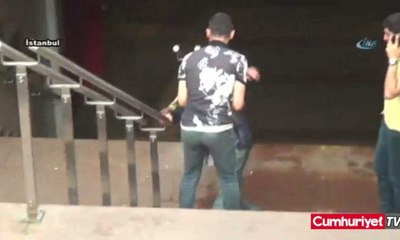 Taksim’de güpegündüz gasp dehşeti